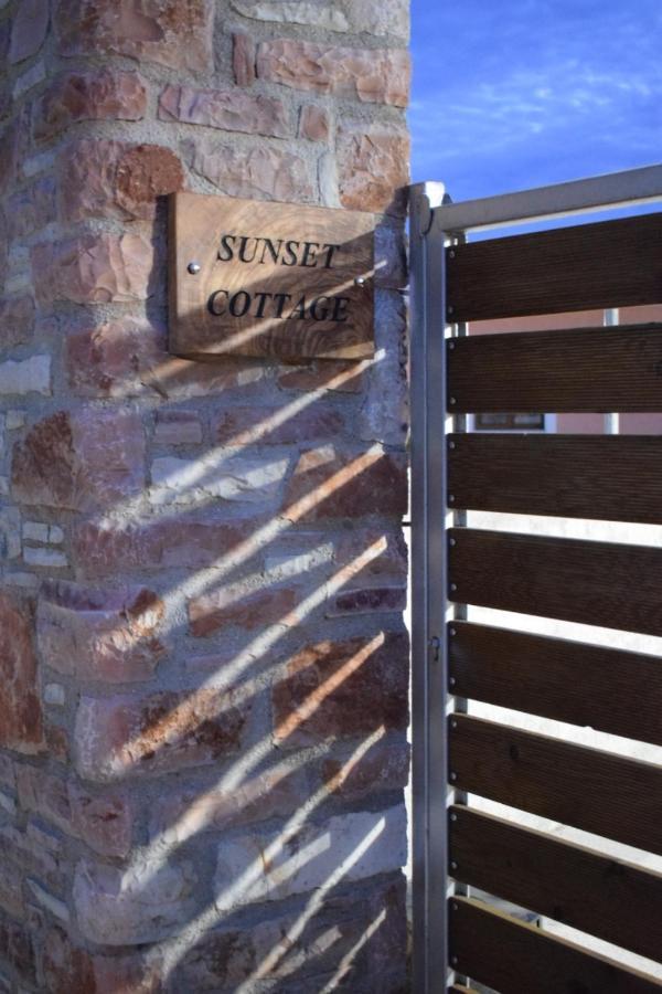 Sunset Cottage 1 كساميل المظهر الخارجي الصورة